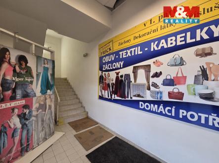 Pronájem obchodní prostor, 547 m²