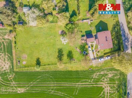 Prodej pozemku pro bydlení, 1 300 m²