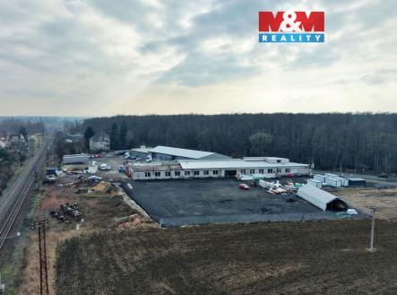 Pronájem obchodní prostor, 200 m²