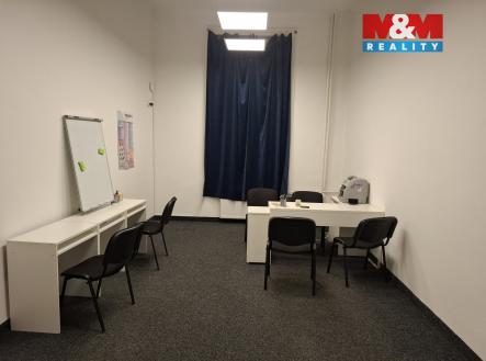 Pronájem kanceláře, 131 m²