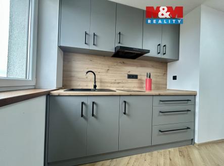 Pronájem bytu, 1+kk, 30 m²