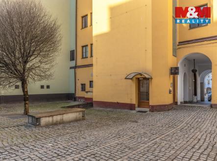 Pronájem obchodní prostor, 100 m²