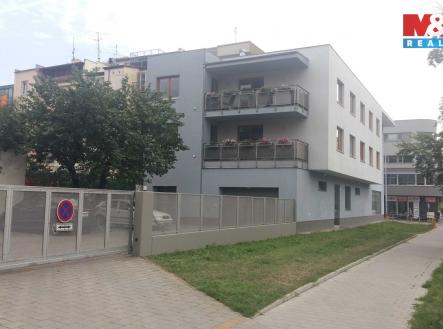 Pronájem obchodní prostor, 185 m²