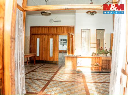 Pronájem obchodní prostor, 345 m²