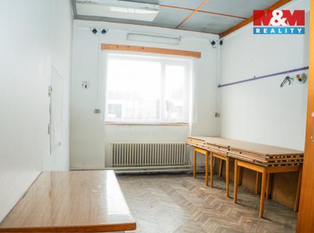 Pronájem obchodní prostor, 345 m²