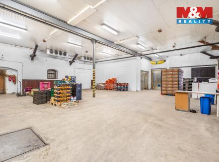 Prodej skladovací prostor, 826 m²
