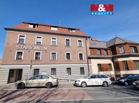 Pronájem obchodní prostor, 230 m²