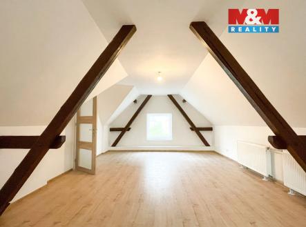 Prodej domu/vily, 2 275 m²