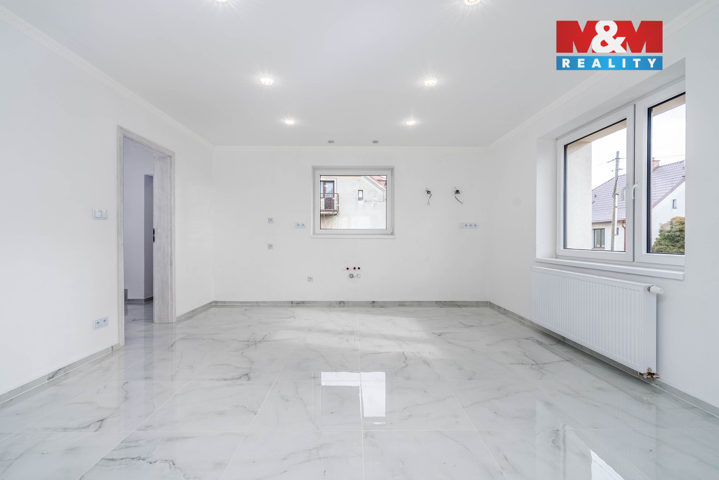 Obývací pokoj + KK