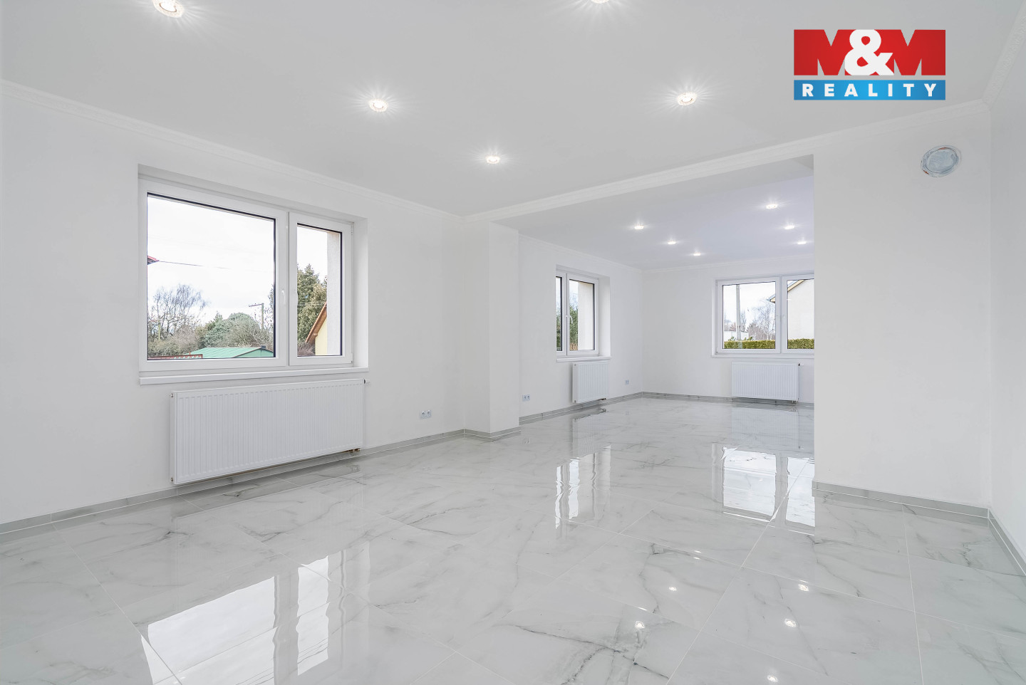 Obývací pokoj + KK