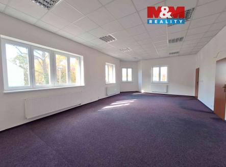 Prodej kanceláře, 310 m²