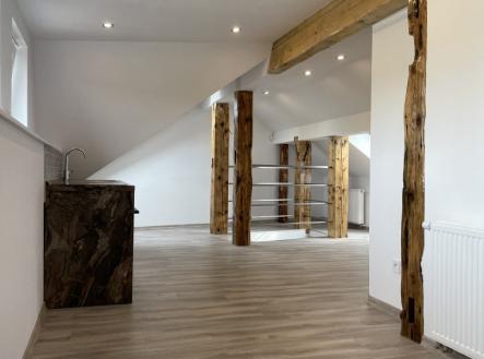 Pronájem bytu, 2+kk, 67 m²