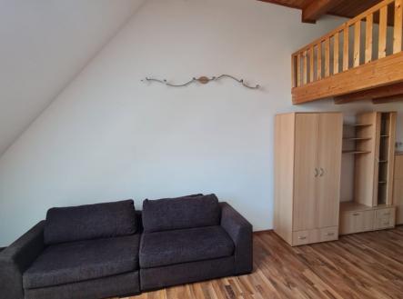 Pronájem bytu, 1+kk, 44 m²