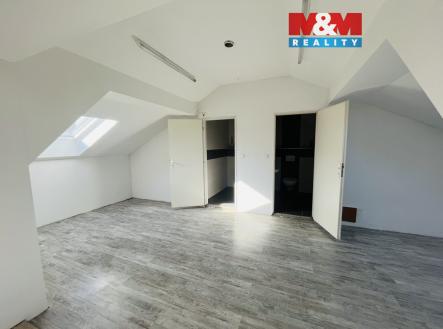 Pronájem kanceláře, 101 m²