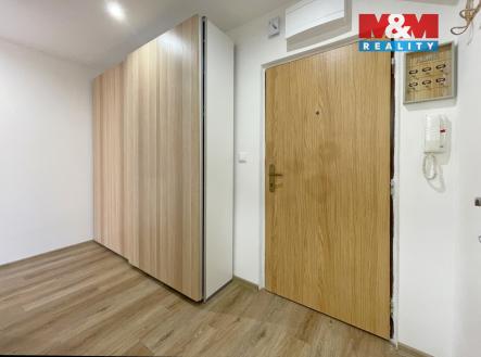 Pronájem bytu, 1+1, 38 m²