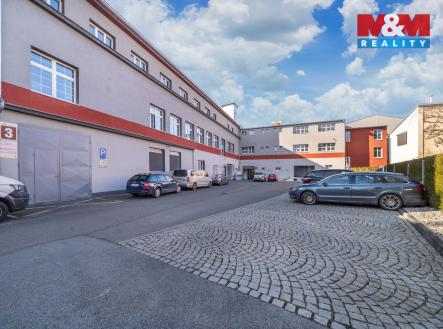 Pronájem kanceláře, 1 021 m²