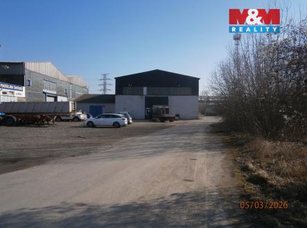 Pronájem skladovací prostor, 700 m²