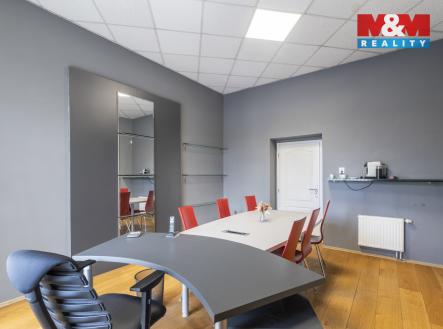 Pronájem kanceláře, 455 m²