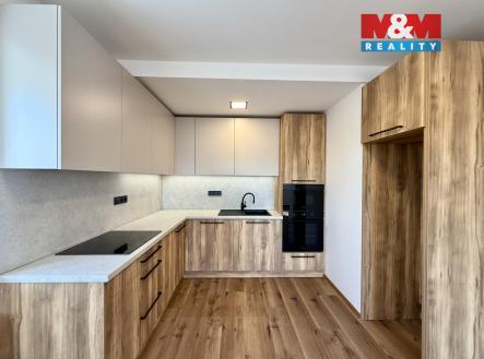 Pronájem bytu, 3+kk, 80 m²