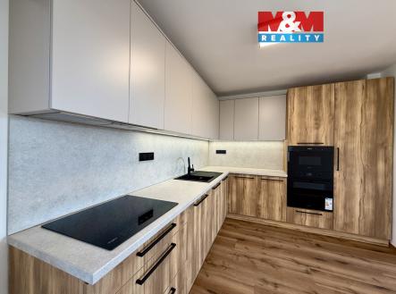 Pronájem bytu, 3+kk, 85 m²