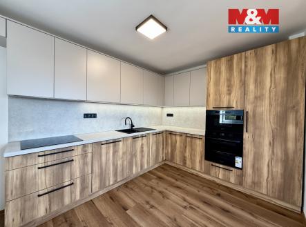 Pronájem bytu, 3+kk, 85 m²