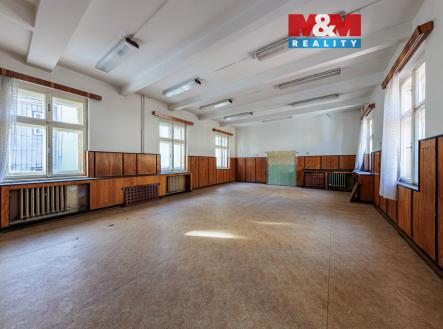 Prodej obchodní prostor, 800 m²