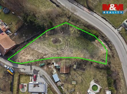 Prodej pozemku pro bydlení, 1 300 m²