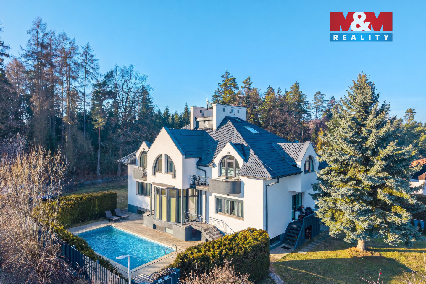 Vila Lipová, Mukařov 