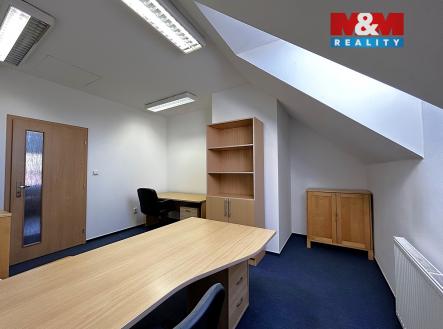 Prodej kanceláře, 211 m²