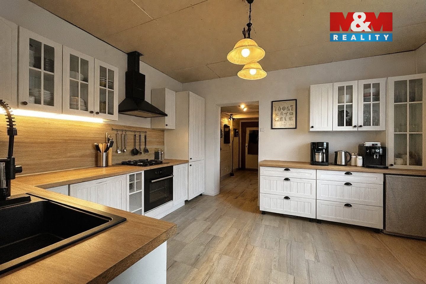 ChatGPT Image 8. 3. 2026 16_38_53.png