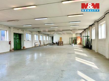 Pronájem skladovací prostor, 822 m²