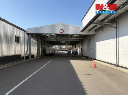 Pronájem skladovací prostor, 476 m²