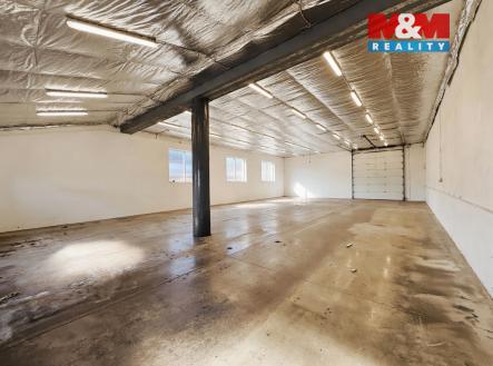Pronájem skladovací prostor, 240 m²