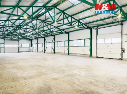 Pronájem výrobní prostor, 1 070 m²