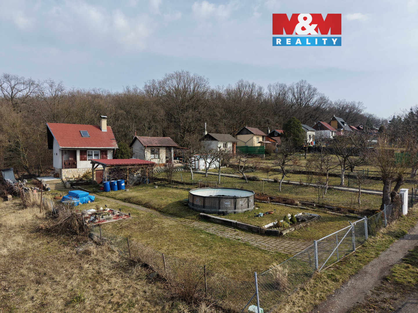 Prodej zahrady s chatou, 416 m², Údlice