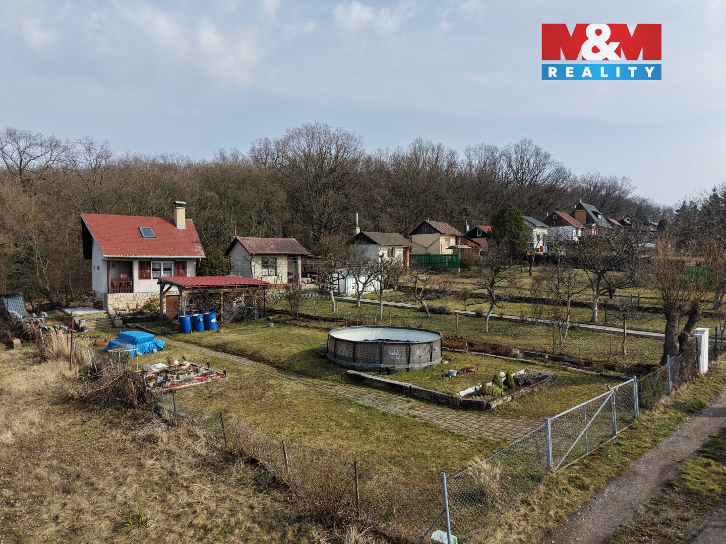 Prodej zahrady s chatou, 416 m², Údlice