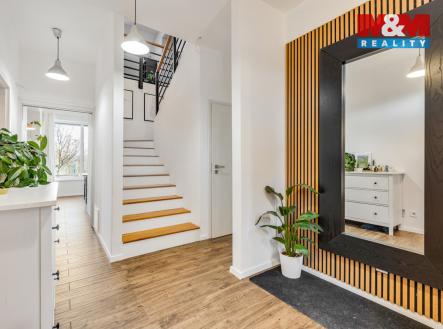 Pronájem domu/vily, 210 m²