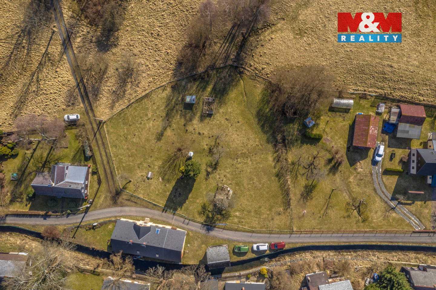 Pohled na pozemek