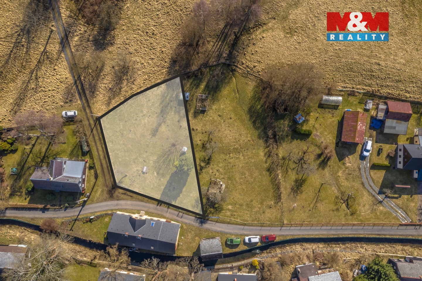 Pohled na pozemek