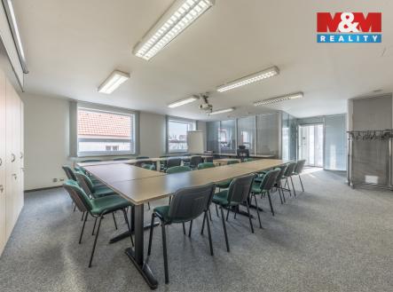 Pronájem kanceláře, 192 m²