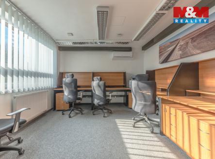 Pronájem kanceláře, 192 m²