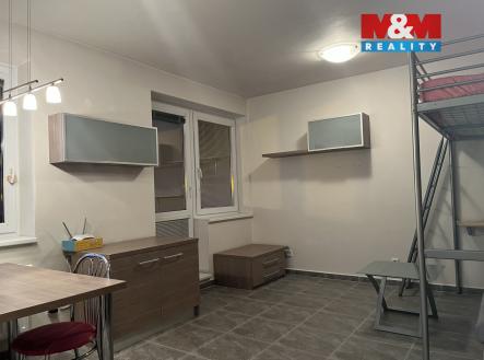 Pronájem bytu, 1+kk, 33 m²