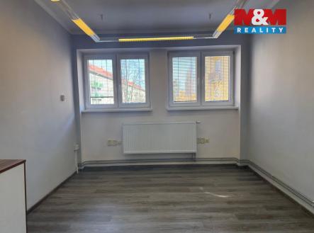 Pronájem kanceláře, 70 m²