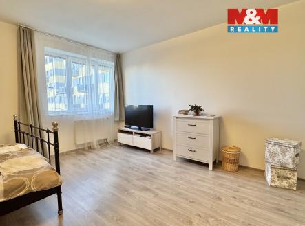 Pronájem bytu, 1+kk, 37 m²