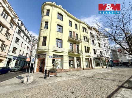 Pronájem kanceláře, 275 m²