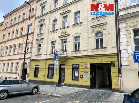 Pronájem obchodní prostor, 81 m²