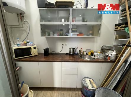 Pronájem obchodní prostor, 81 m²