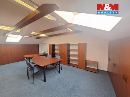 Pronájem kanceláře, 110 m²