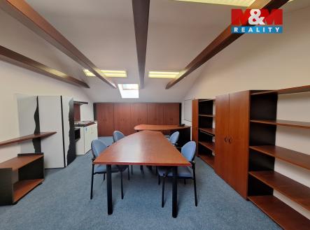 Pronájem kanceláře, 110 m²