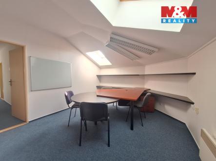Pronájem kanceláře, 110 m²